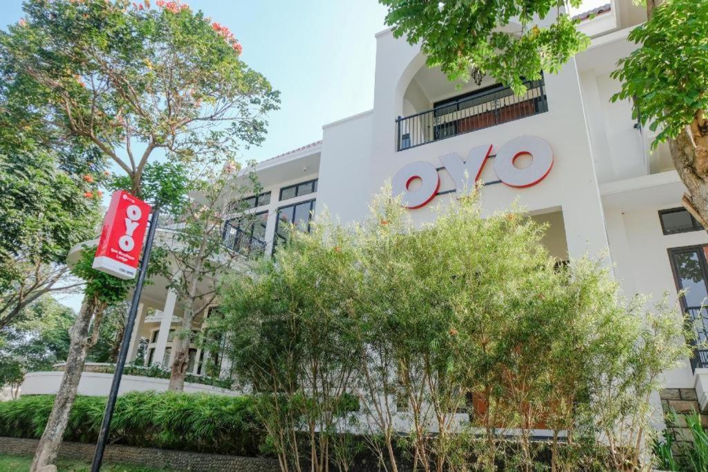 Hotel Oyo 1110 Ijen Butik House Malang Esterno foto